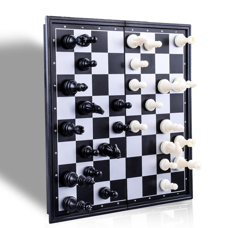 Scacchi magnetici pieghevoli D - Board Game Yearbook recensione e prezzo